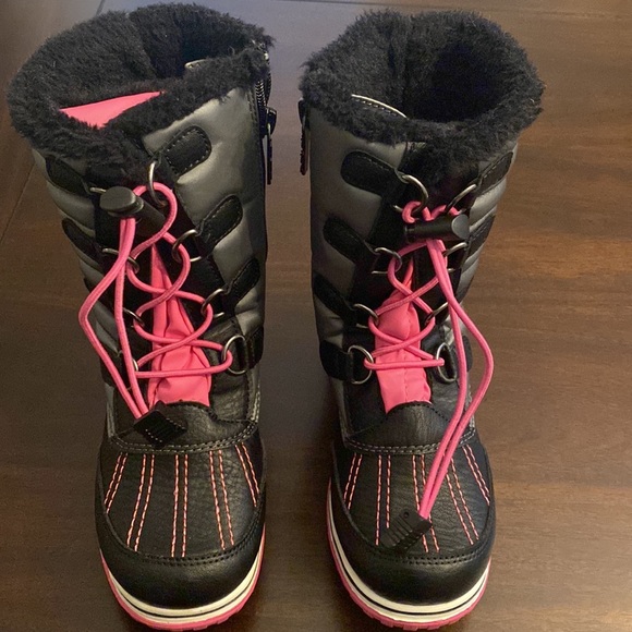 Tote’s girls winter boots. Size 13. Excellent condition. Barely worn. - Picture 4 of 4